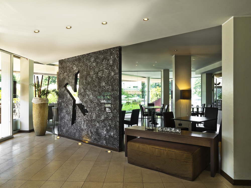 Axolute Comfort Hotel