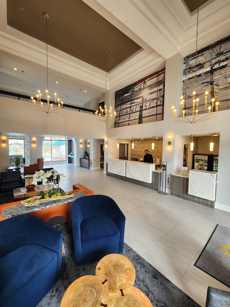 La Quinta Inn & Suites by Wyndham San Francisco Airport West