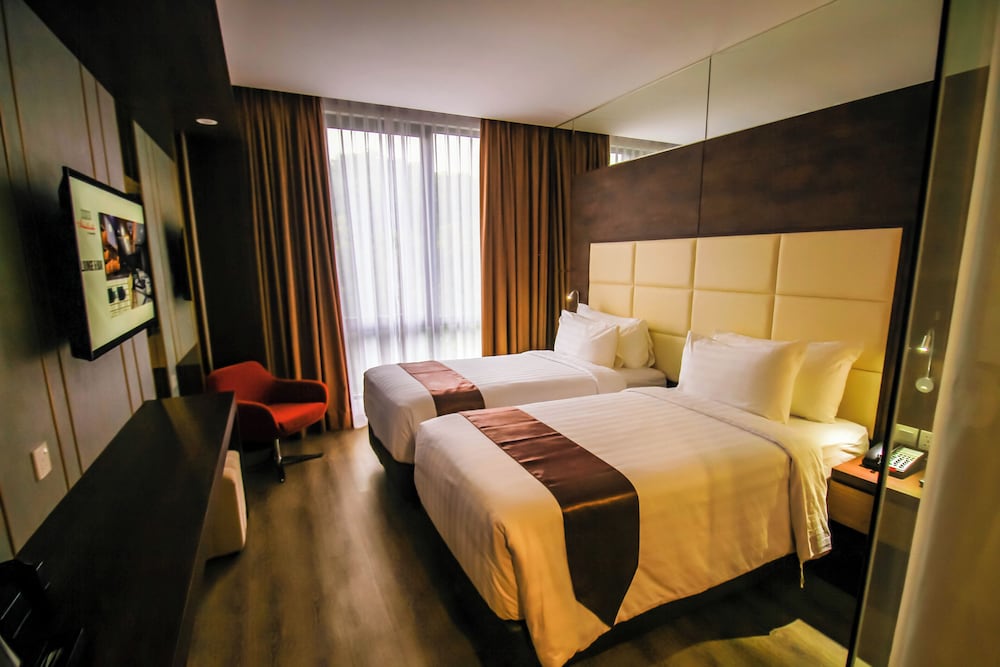 Asialink Hotel By Prasanthi