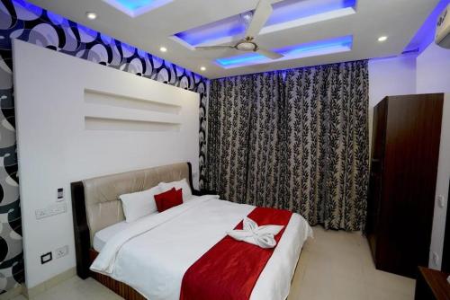 Hotel Whispering Wind By DLS Hotels
