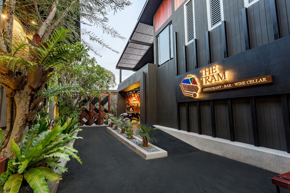 The Gems Mining Pool Villas Pattaya