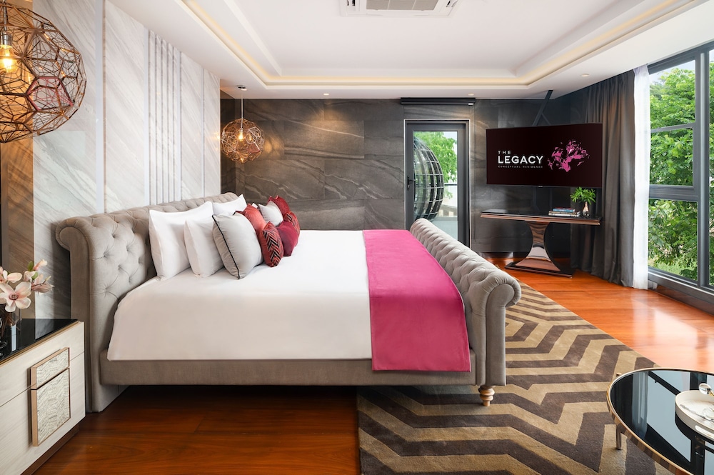 The Gems Mining Pool Villas Pattaya