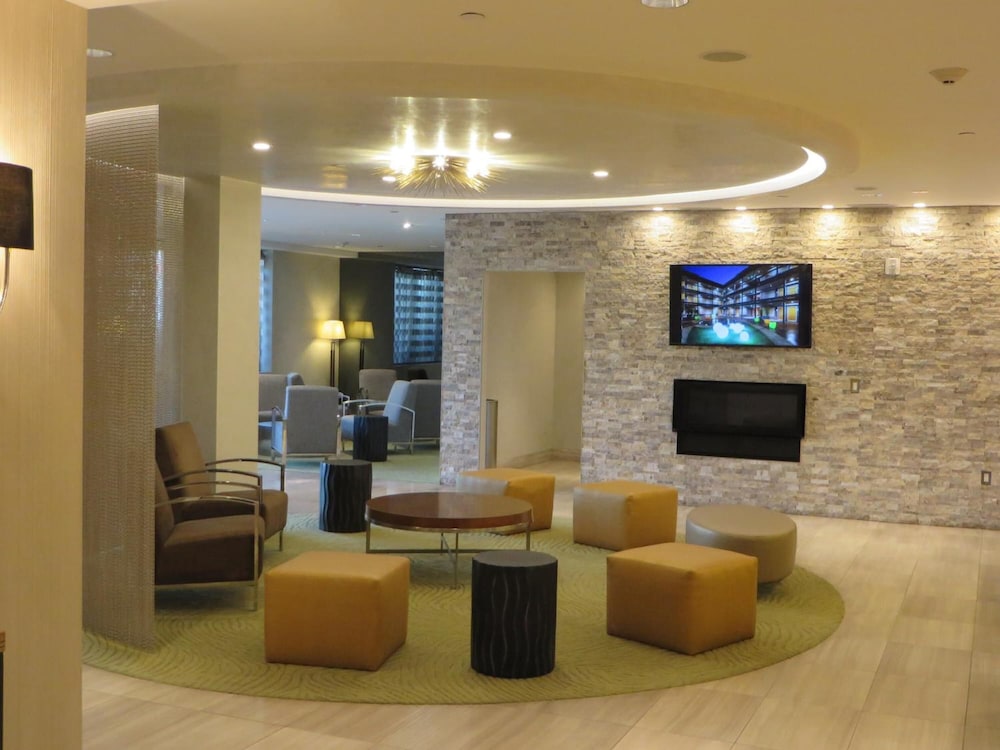 Aventura Hotel