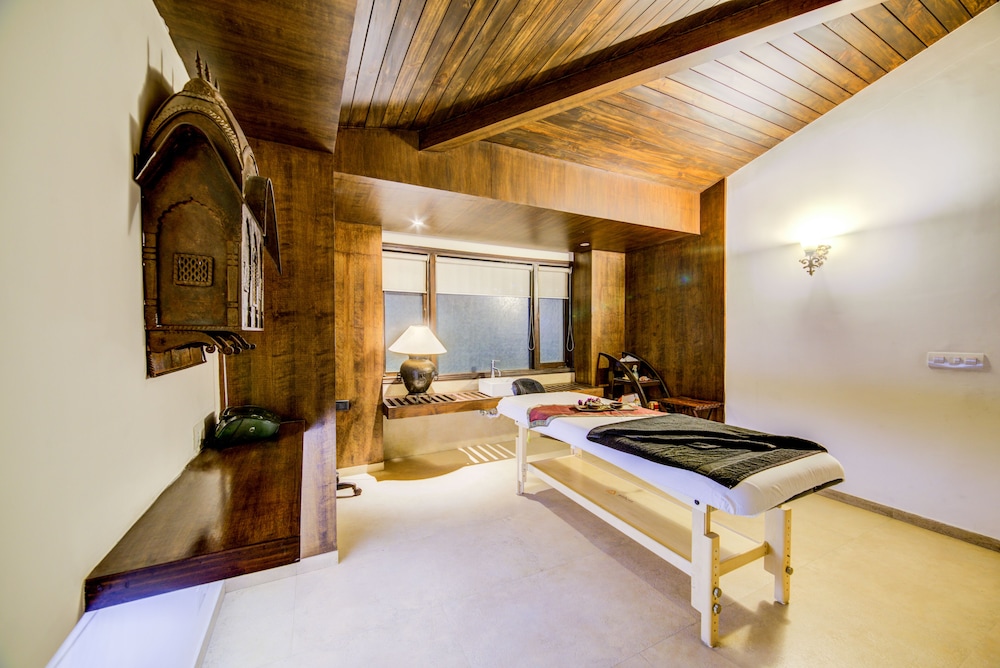 Rock Manali By Vivaan (River Side Resort)