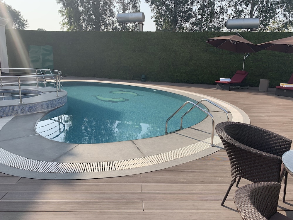 Country Inn & Suites by Radisson Zirakpur
