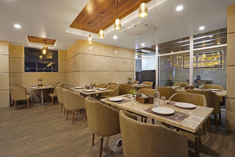 Kingston Hotel