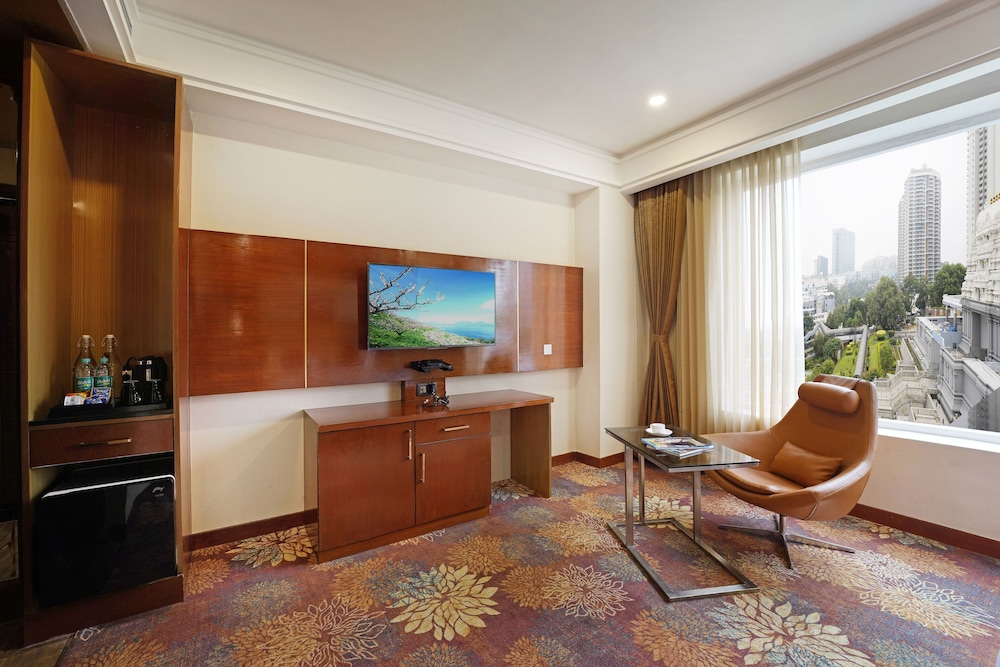 Kingston Hotel