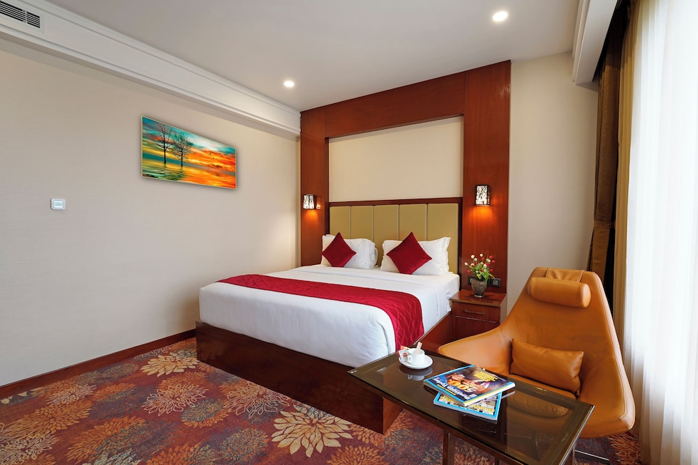 Kingston Hotel
