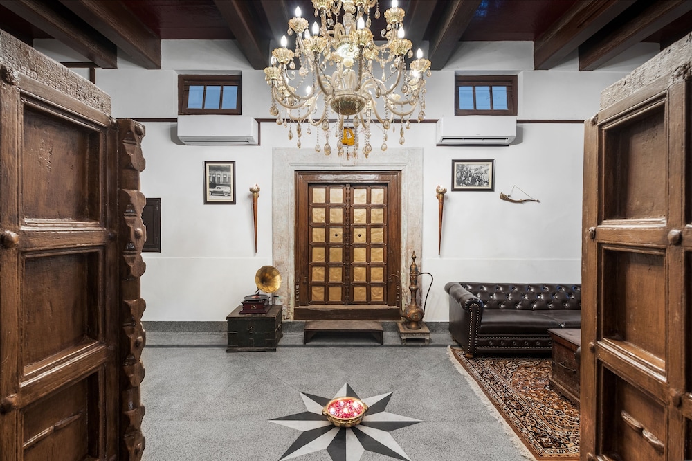 WelcomHeritage Badi Kothi