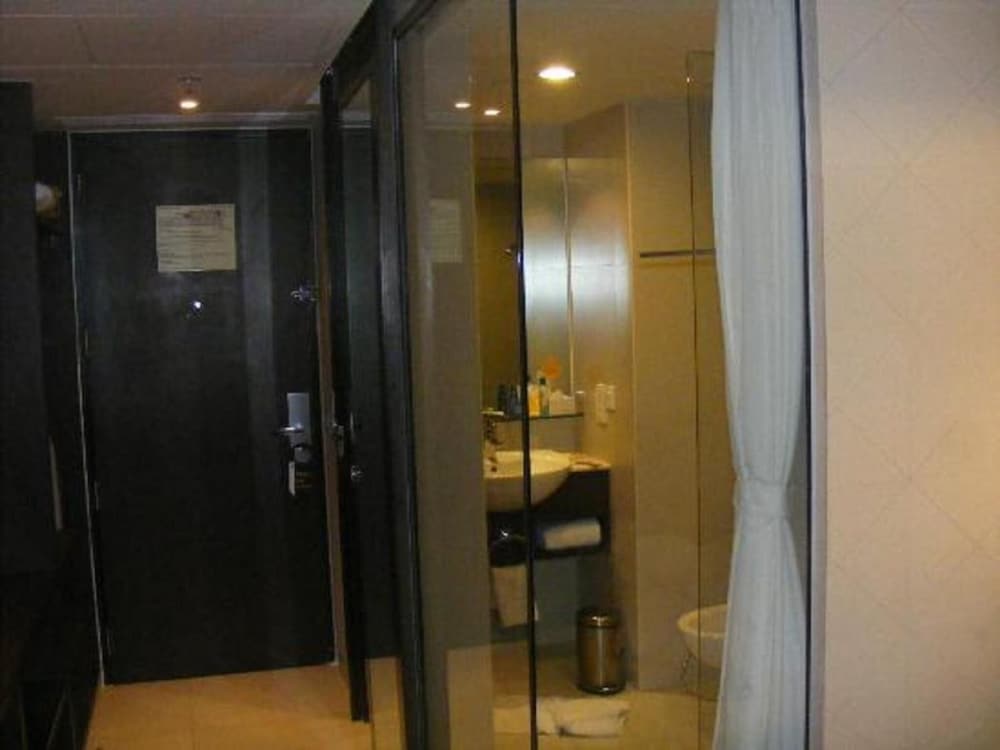 Keys Select by Lemon Tree Hotels, Hosur Road, Bengaluru