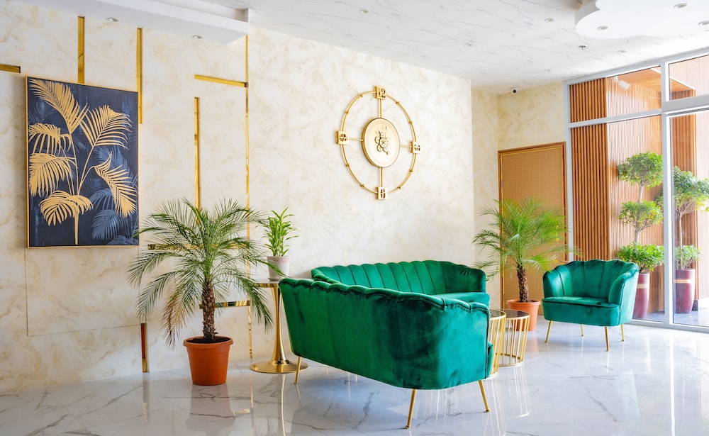 Raha Grand Hotel