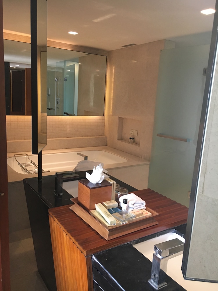 Taj Surajkund Resort & Spa, Delhi NCR