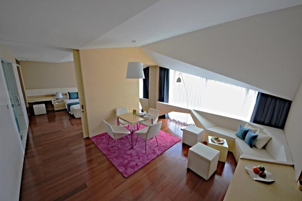 Vivanta New Delhi Dwarka