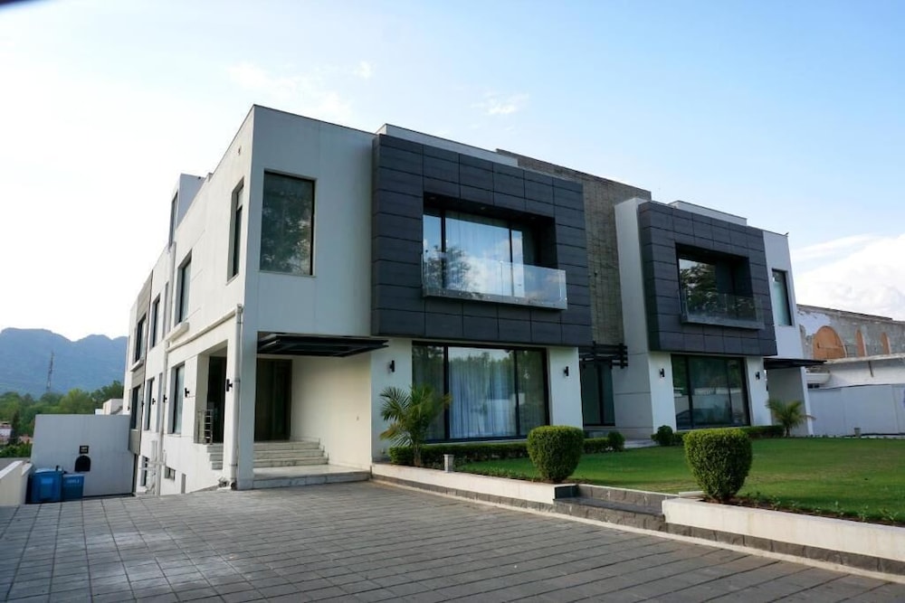 Oxvue Boutique Hotel