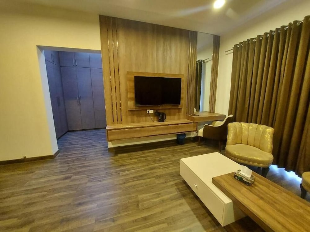 Oxvue Boutique Hotel