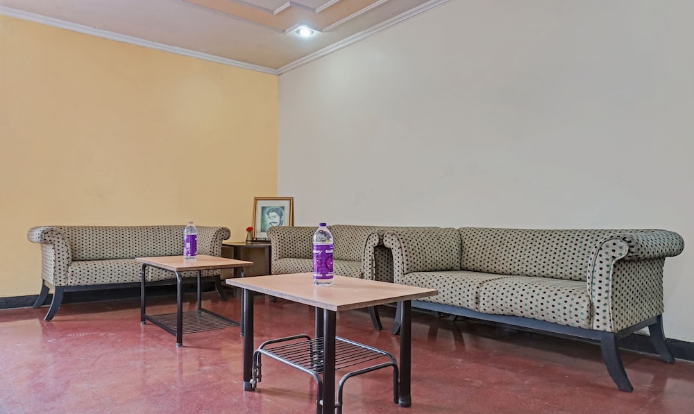 Oyo 15198 Hotel Ranjeet