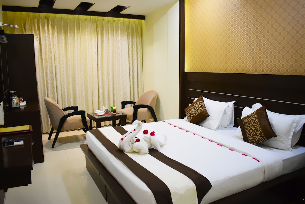 Hotel Green View - Behind Parmarth Niketan