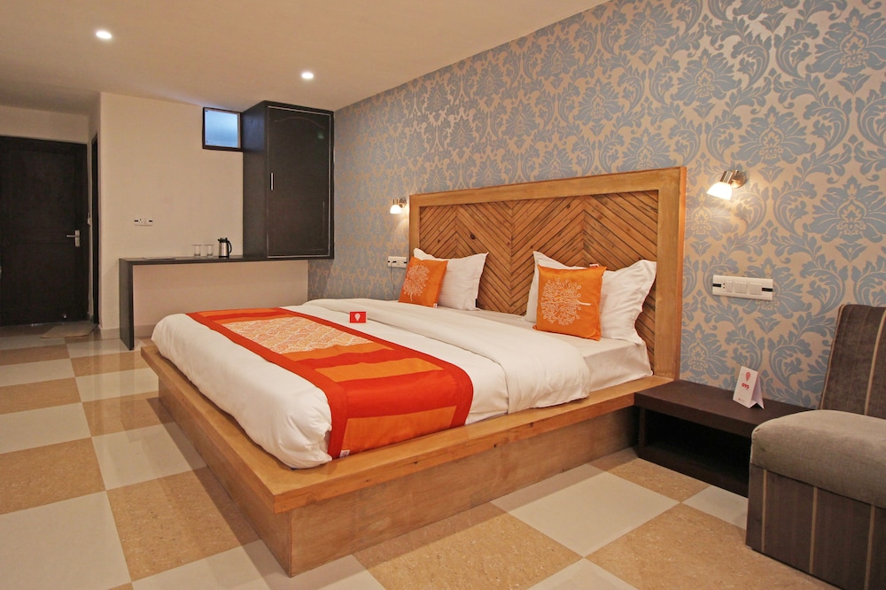OYO 4945 Abdullah residency