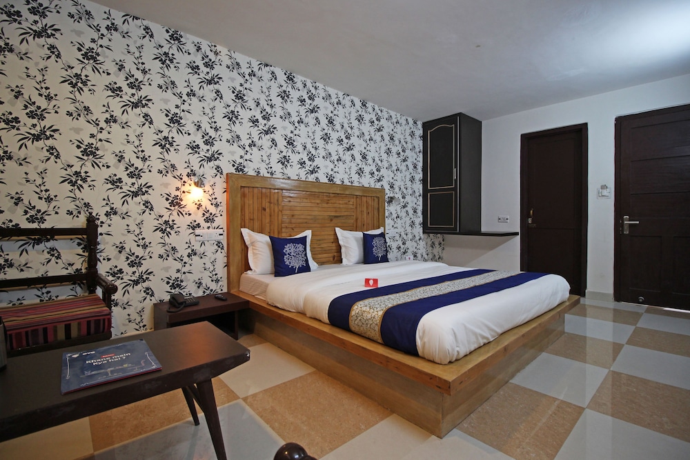 OYO 4945 Abdullah residency