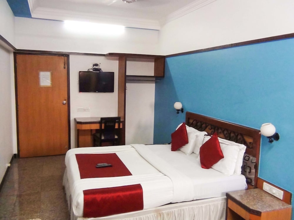 Hotel Imperial Palace
