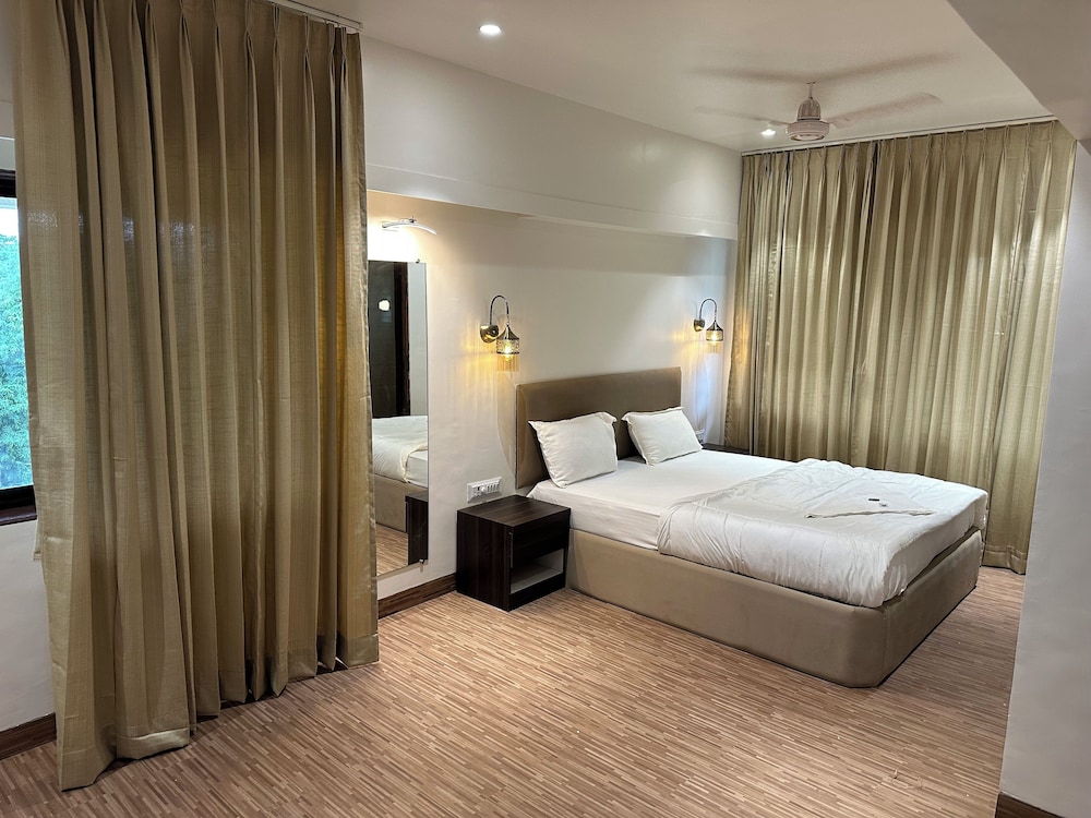 Hotel Imperial Palace