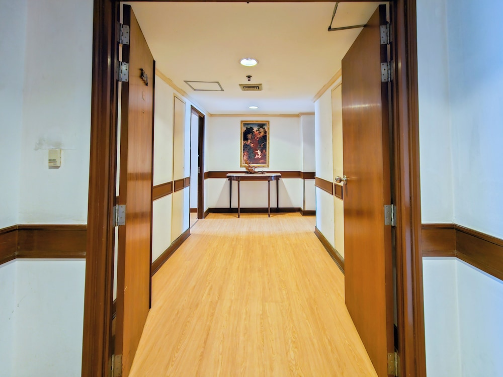 Ramada D’ma Bangkok Hotel