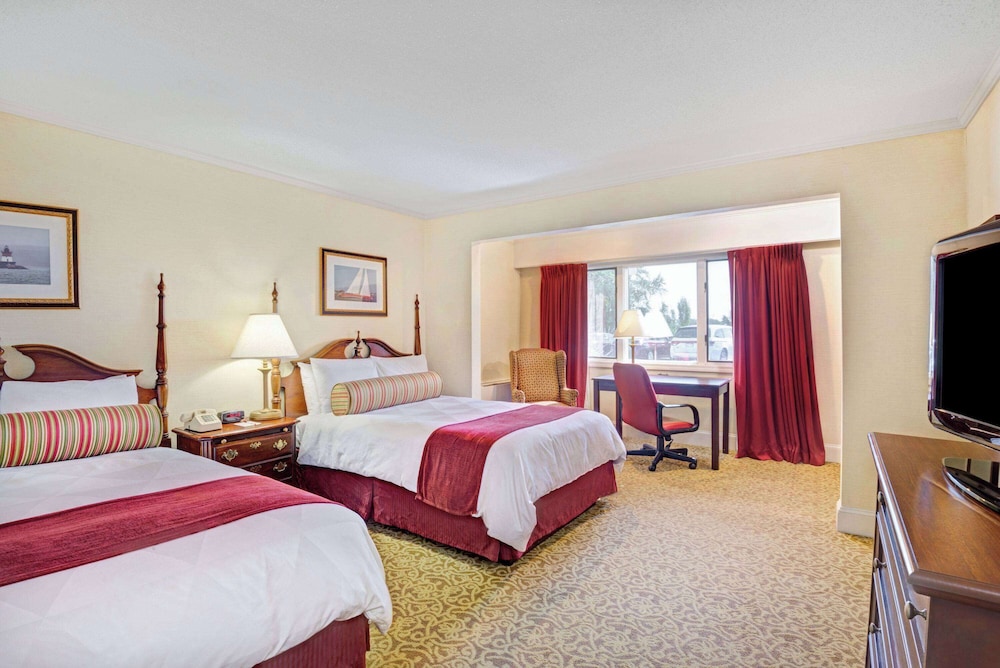 Ramada by Wyndham Seekonk Providence Area