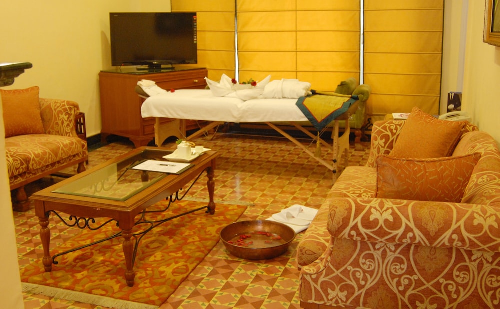 The Lalit Grand Palace Srinagar