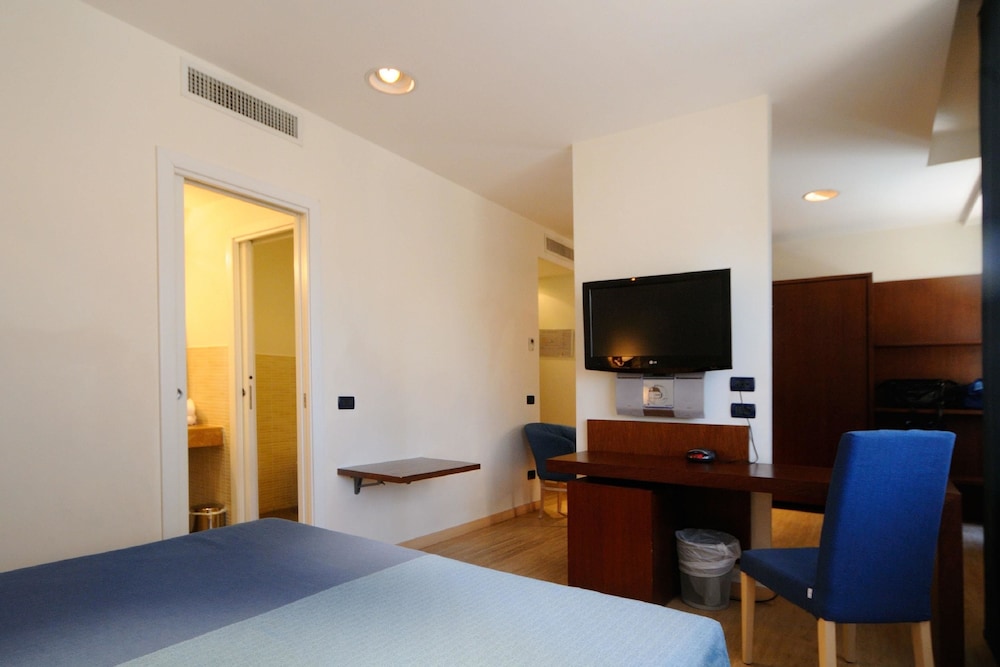 Best Western Globus Hotel