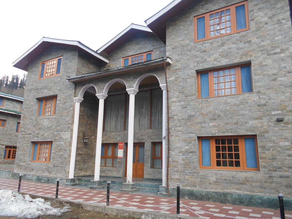 Hotel Abshar Pahalgam