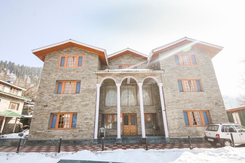 Hotel Abshar Pahalgam