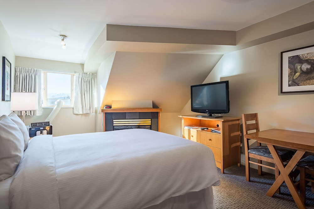 Whistler Peak Lodge