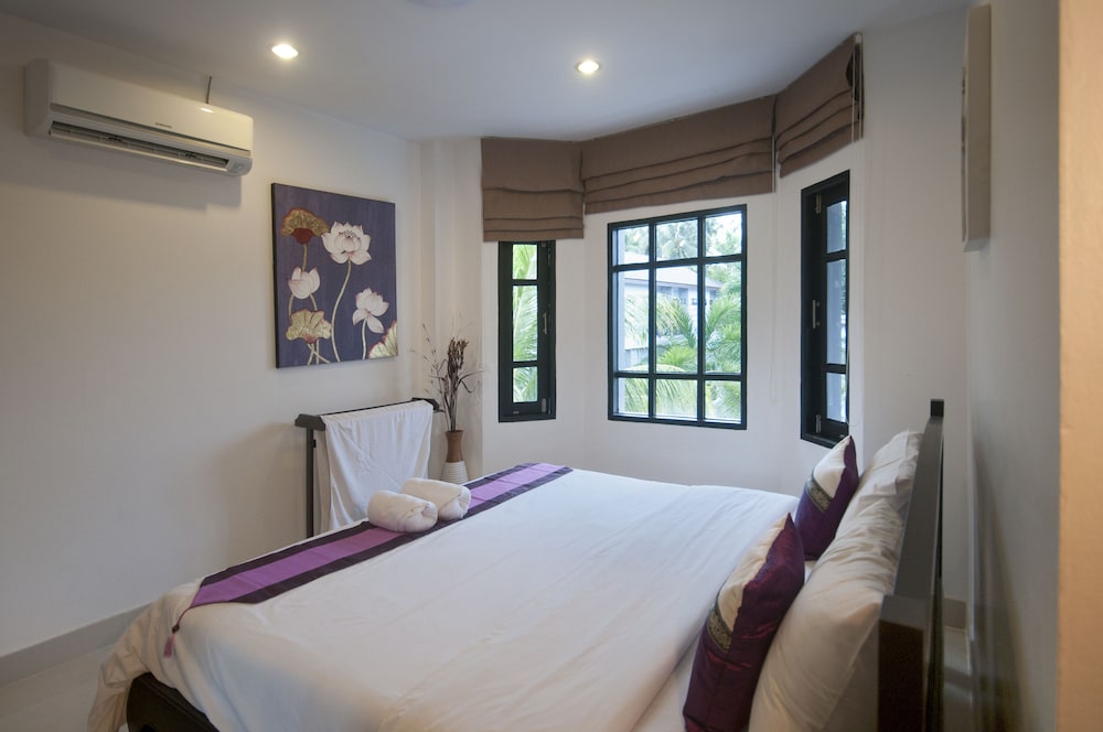Baan Santhiya Private Pool Villas