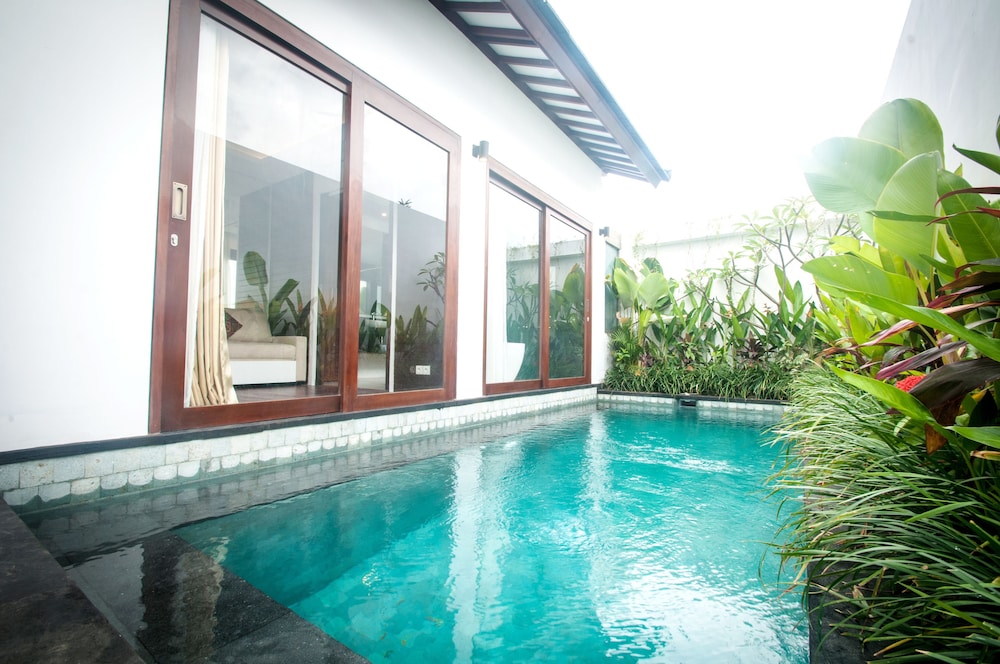 Asuri Bali Villas Kuta