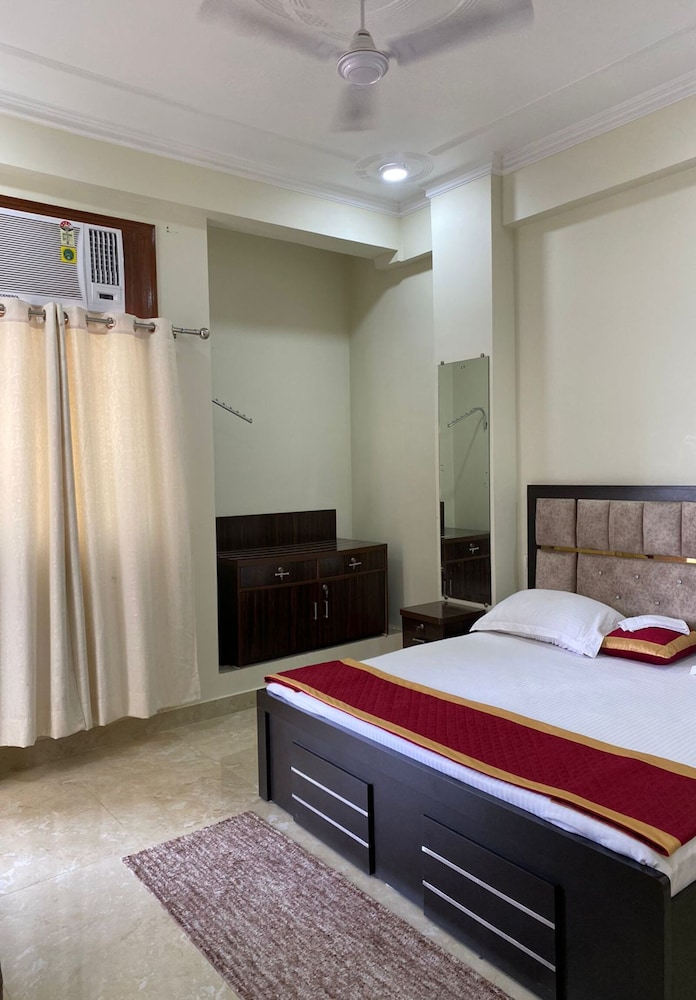 Shri Ram Paying Guest House