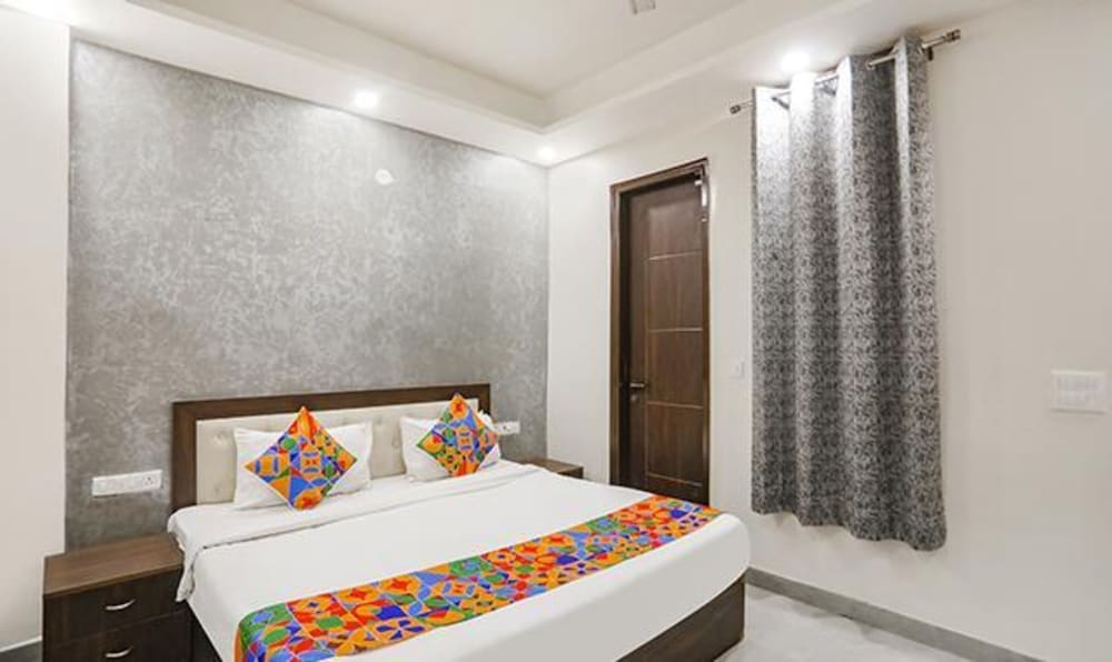 FabHotel The Signature Inn