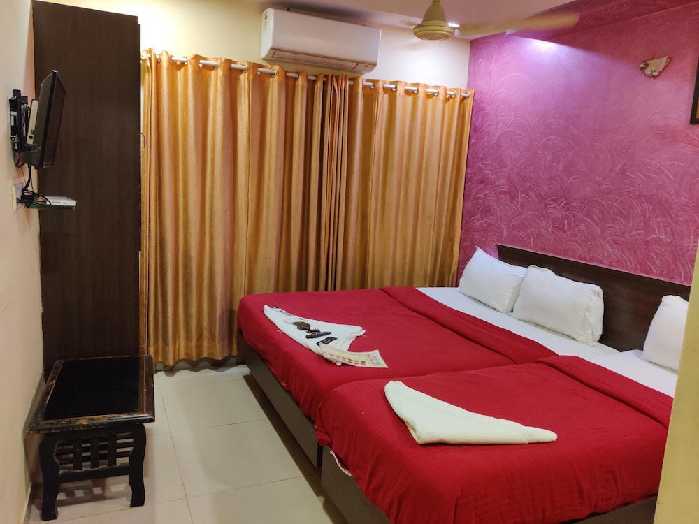 Hotel Golden Sagar
