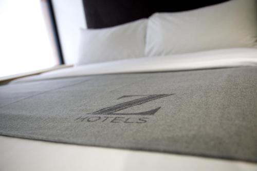 The Z Hotel City