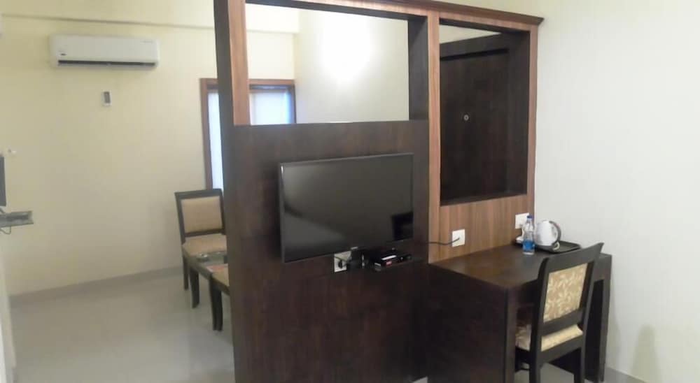 Townhouse Oak Madhapur Nera Regency