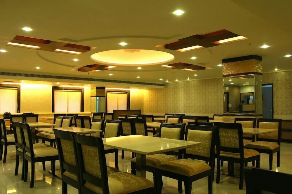 Townhouse Oak Madhapur Nera Regency
