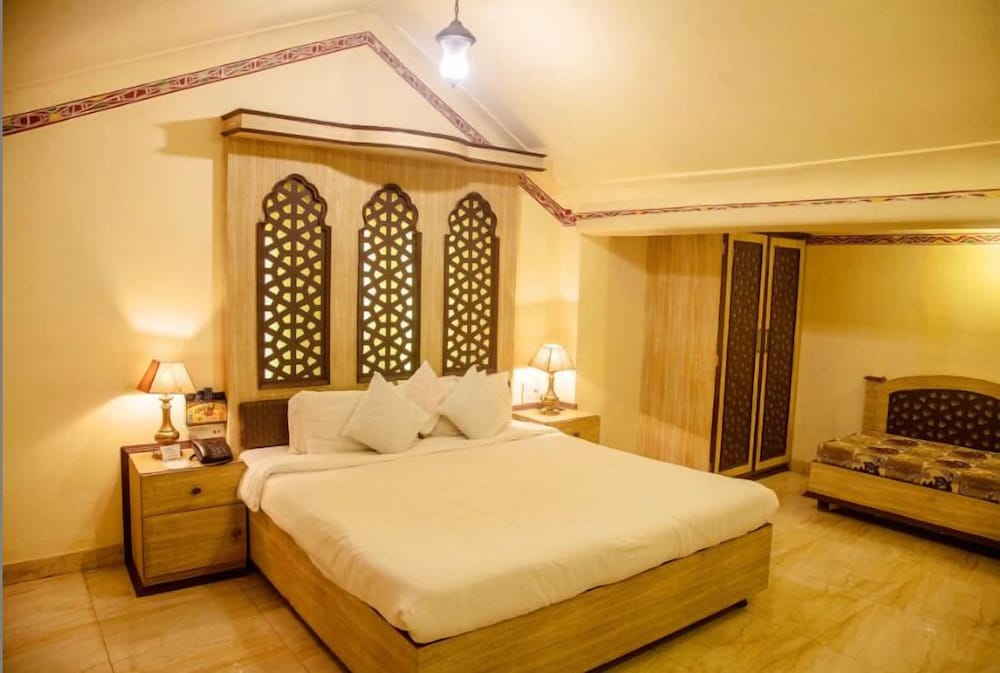 Chokhi Dhani Aangan - An Ethnic Village Resort, Indore