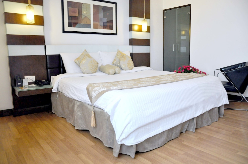 Lemon Tree Hotel, Centre Point, Jamshedpur