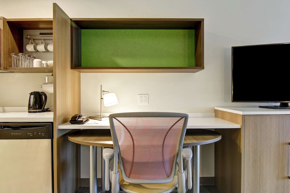 Home2 Suites by Hilton Montreal Dorval