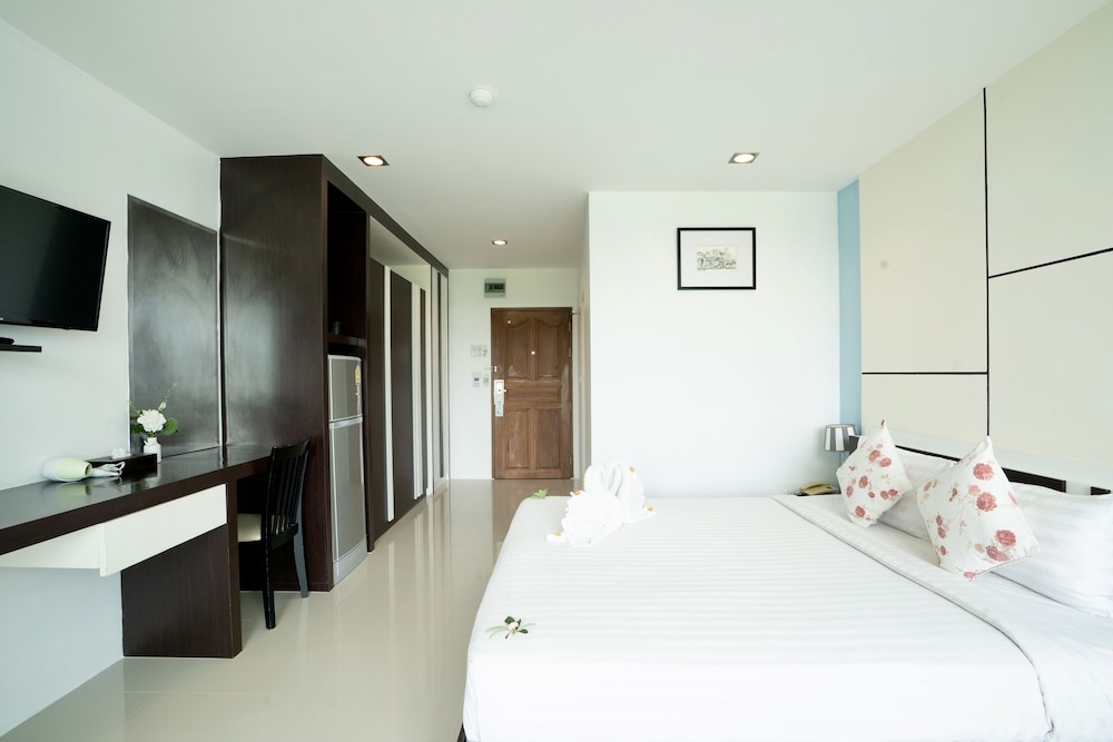 CA Hotel and Residence Phuket