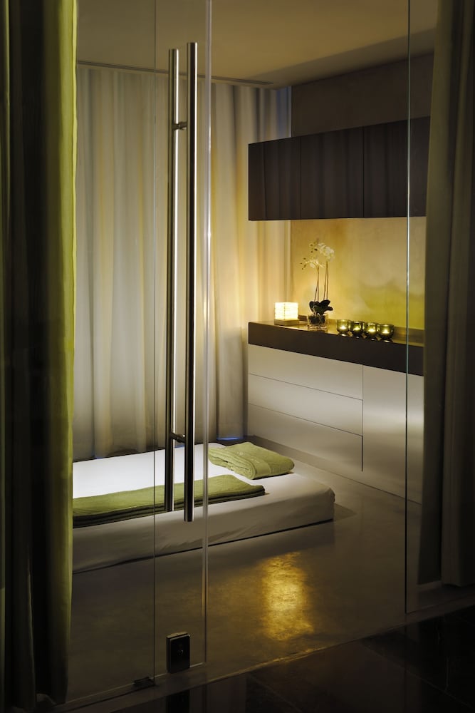 Nassima Tower Hotel Apartments