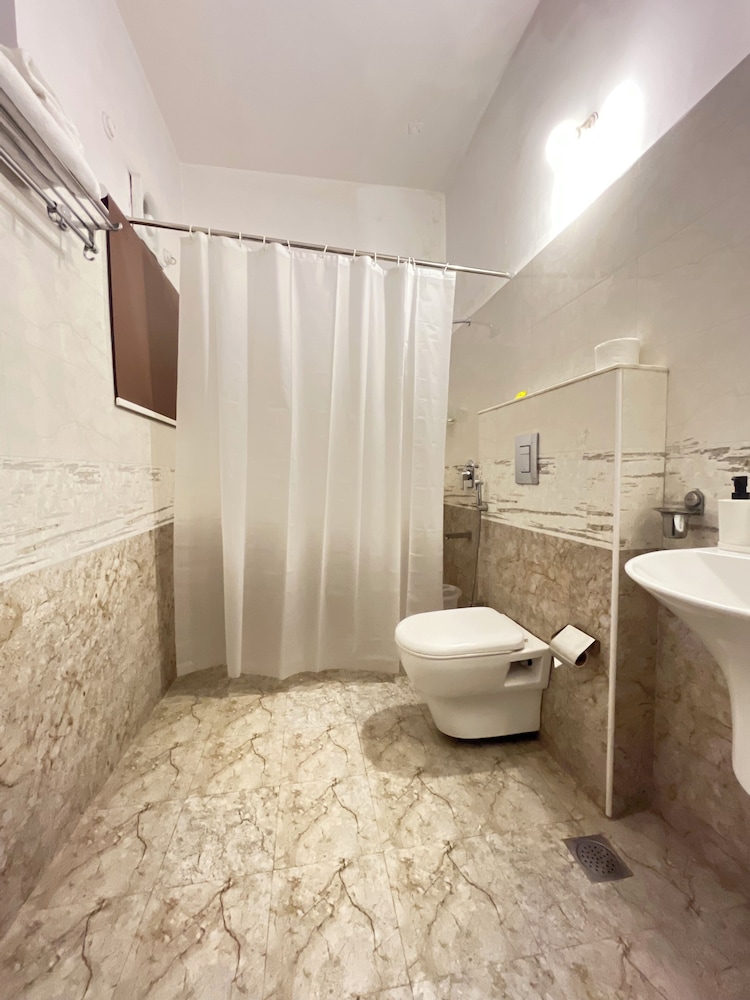 BedChambers Serviced Apartment Jubilee Hills