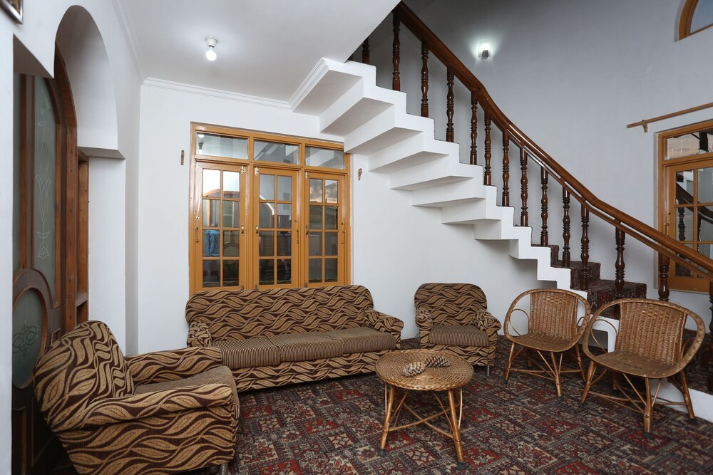 Oyo 4487 Hotel Al Azra