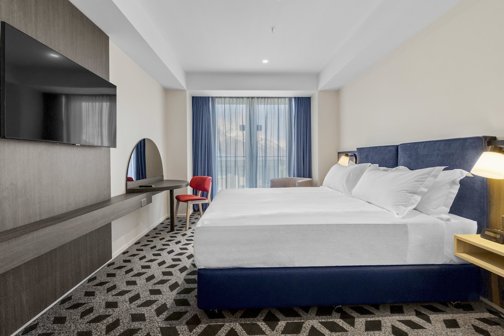 Holiday Inn Queenstown Remarkables Park by IHG