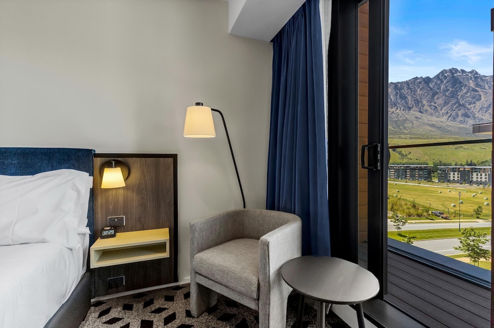Holiday Inn Queenstown Remarkables Park by IHG