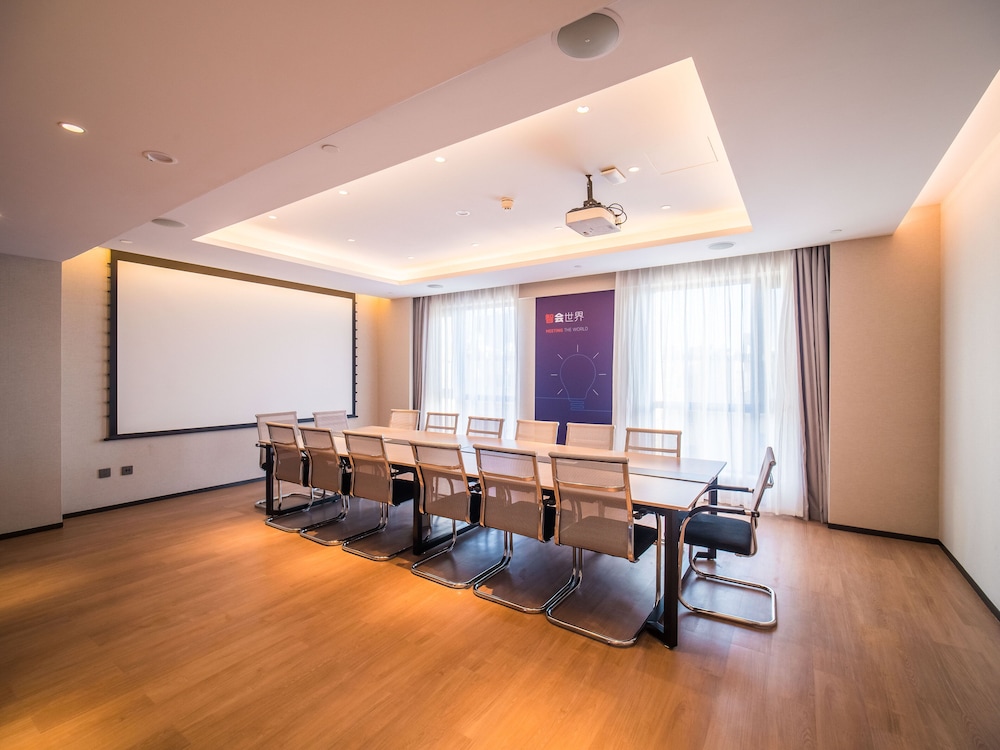 Holiday Inn Express KUNMING WEST By IHG